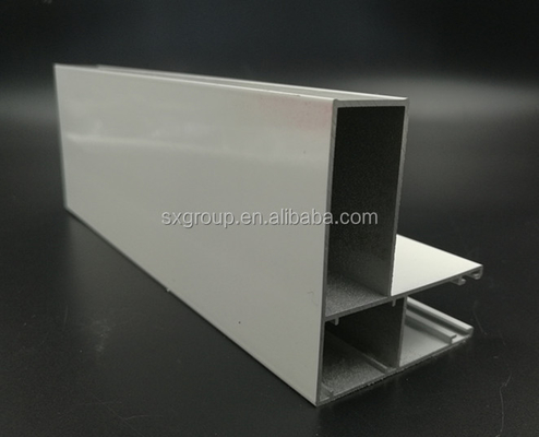 Sur la base des dessins des clients Extrusion de profilés d'aluminium pour produits pour fenêtres et portes