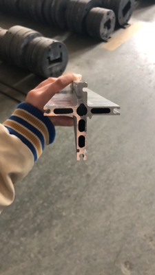 6063 T5 Profiles industriels en aluminium anodisant pour caméra d'inspection montée sur voie ferrée