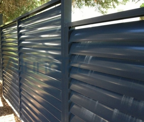 Immeuble de bureaux en aluminium Villa moderne jardin Deck en aluminium Balcon Barrière Barrière métallique