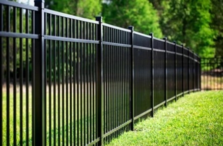 6063 T5 Grade 6063 Profils de tubes en aluminium à revêtement en poudre personnalisés pour clôtures à piquets
