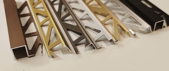 Profiles de bordure de carreaux en aluminium certifiés ISO pour planchers et joints