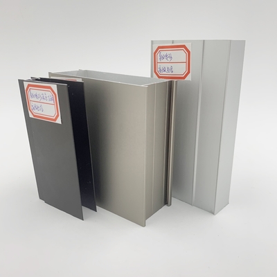 Service de décoiling professionnel Champagne profilé en aluminium anodisé avec finition naturelle