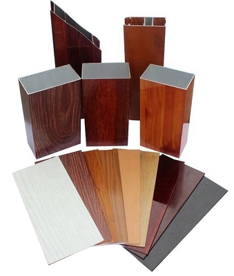 6063 T5 revêtement en poudre anodisant profils en aluminium de couleur bois pour fenêtres et portes certifié ISO