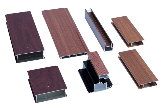 Profiles en aluminium de couleur bois décoratif à température T3-T8 et épaisseur 0,8 mm-2,0 mm