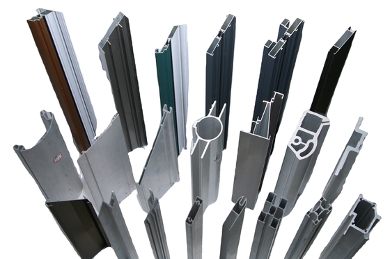 Profiles en aluminium 6063 T5 T6 personnalisés pour portes et fenêtres Épaisseur 0,8 mm-2,0 mm