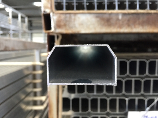 Profil d'aluminium enduit en poudre pour solutions personnalisées de fenêtres et de portes alliage 6082