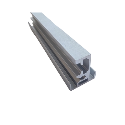 Balustrades en aluminium pour balcons extérieurs avec une tolérance de longueur de ± 1%