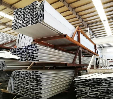 Profil en alliage d'extrusion de cadre en aluminium architectural sur mesure Shengxin pour fenêtre de porte