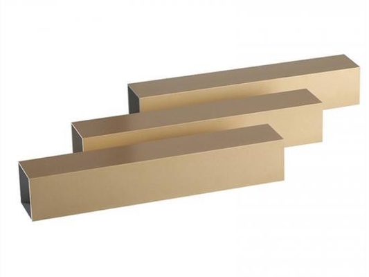 Profils d'extrusion de garde-robe en aluminium titane or de couleur personnalisée Standard GB5237-2017