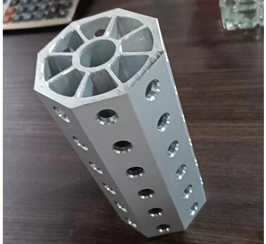 Profiles d'extrusion d'aluminium industriel personnalisés pour les outils à griffes euro
