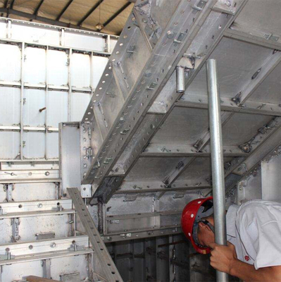 Tolérance ± 1% Profiles en alliage d'aluminium de la série 6000 pour le système de coffrage de construction