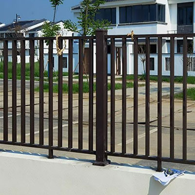 Plaque d'enceinte en aluminium ornementale métallique de série 6000 pour la protection des clôtures de piscine