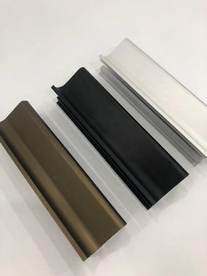 6063 Profil de porte et de fenêtre en alliage d'aluminium en bronze pour les besoins du client 1003 1004