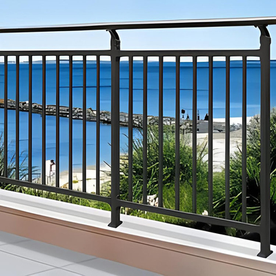 5.8-6.0M Longueur Porte de clôture en aluminium personnalisée avec panneau décoratif et service de perforation