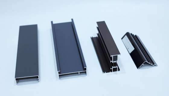 Série 6000 revêtement en poudre d'extrusion Anodisation de fenêtres en aluminium portes
