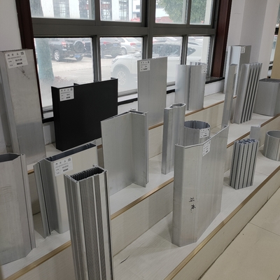 Soudage 5.8-6.0M Profil d'extrusion en alliage d'aluminium anodisé en bronze pour fenêtres et portes