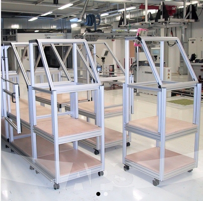Tableau de travail de la ligne d'assemblage du profilé d'aluminium Extrusion industrielle Profilé d'aluminium utilisé
