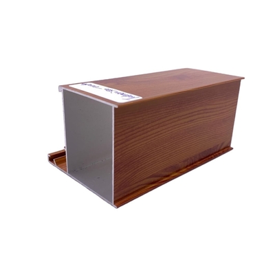 Épaisseur personnalisée 0,30 mm Profil en aluminium de transfert de grain de bois pour fenêtres et portes