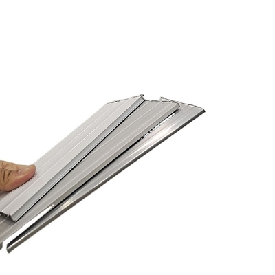 Décorations Profil d'extrusion en aluminium Shengxin avec service de traitement de décoiling