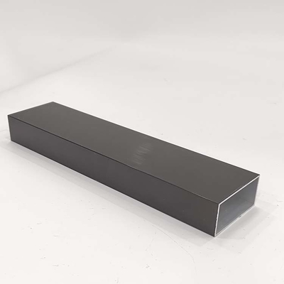Les dix meilleures ventes de profilés en aluminium en grain de bois en alliage d'aluminium 6063 sont des alliages de 500 kg