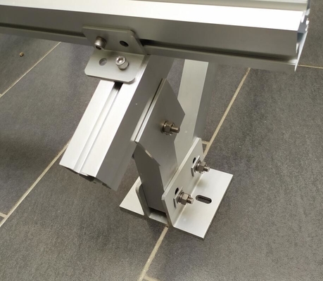 Profil d'aluminium T3-T8 décoratif pour cadres et système de montage de panneaux solaires personnalisés