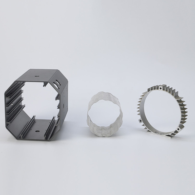 Profiles d'extrusion pour éviers à chaleur de radiateurs en aluminium avec fabrication de flexion carrée