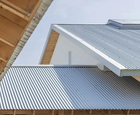 Carreaux de toiture en aluminium sur mesure avec isolation thermique et service de soudage