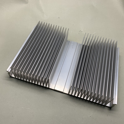 Profiles de chauffage industriel en aluminium enduit de poudre carrée pour applications personnalisées