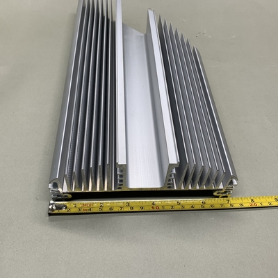 Profiles de chauffage industriel en aluminium enduit de poudre carrée pour applications personnalisées
