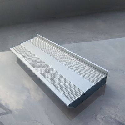 Extrusion de profils en aluminium personnalisés en poudre pour fenêtres et portes