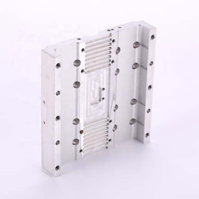 Produits en aluminium CNC personnalisés pour radiateur ou presses à évier thermique 630 à 5500 tonnes