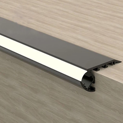 Profiles de revêtement de sol en aluminium Profiles de transition de sol en aluminium pour une tolérance élevée ± 1%