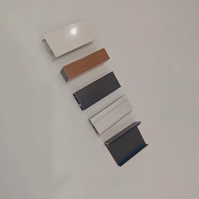 Profil d'aluminium 6063 à traitement en profondeur par CNC pour fenêtres en verre à double trempage