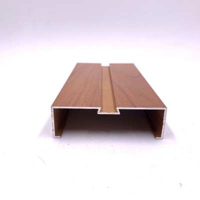 Processus de perçage en profondeur, perçage de précision, découpe CNC, fenêtre en aluminium à grains de bois