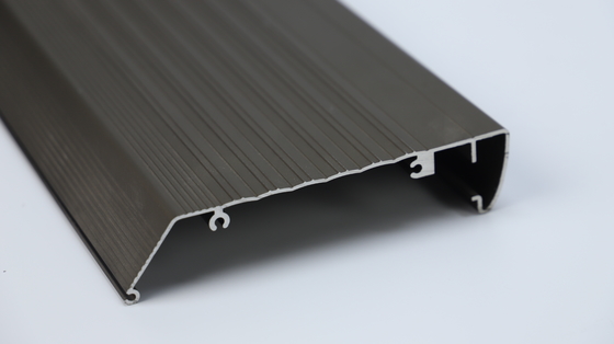 Profils d'extrusion en aluminium anodisé noir pour le boîtier du haut-parleur énergétique