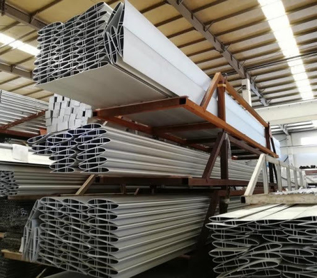 5.8-6.0M Longueur carré imperméable à l'eau Louver en aluminium Pergola avec profil réglable