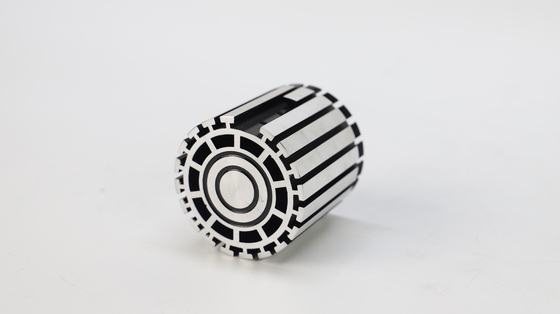 L'alliage 6063 est-il ou non un alliage? Profiles d'extrusion d'aluminium anodisé argent personnalisé