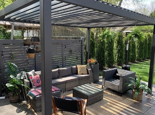 Profil d'aluminium moteur à l'extérieur personnalisé Pergola Gazebo avec conception imperméable