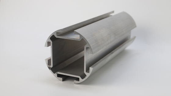 Tolérance ± 1% 6063-T5 Profil personnalisé Profiles d'extrusion en aluminium anodisé en argent Poteaux lumineux intelligents