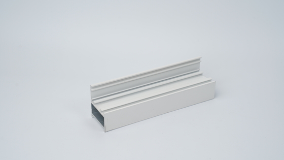 Profiles en aluminium personnalisés pour les fenêtres et les portes en Algérie Tolérance personnalisée ± 1%