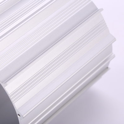 Extrusion personnalisée de profilés en aluminium pour le boîtier du moteur Tolérance ± 1% Épaisseur personnalisée