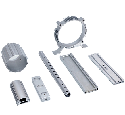 Profiles d'extrusion en aluminium de 1 pouce x 1 pouce Longueur 0,5-6,0M T3-T8 pour diverses applications