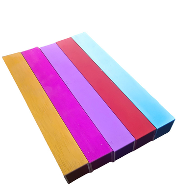 Couche en poudre 6061 6063 T3 T5 T6 Profil d'aluminium d'extrusion industrielle sur mesure