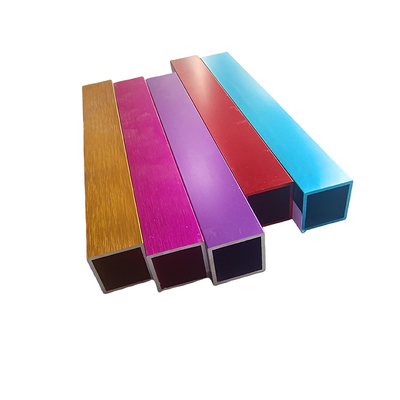 Couche en poudre 6061 6063 T3 T5 T6 Profil d'aluminium d'extrusion industrielle sur mesure
