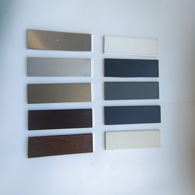 Couche en poudre 6061 6063 T3 T5 T6 Profil d'aluminium d'extrusion industrielle sur mesure