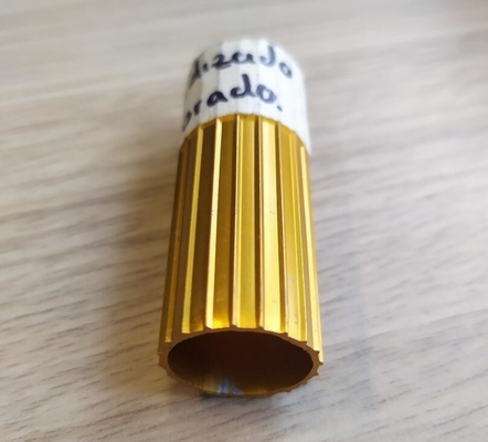 Tubes de porte de fenêtre personnalisés en alliage d'aluminium 6063 en alliage d'aluminium dorado