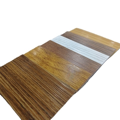Couche en poudre anodisée et profilés en aluminium à grains de bois parfaits pour vos besoins B2B