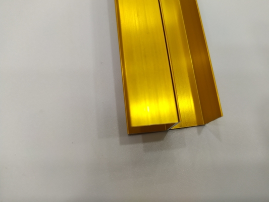 Profiles d'extrusion en aluminium de couleur dorée finition de broyeur pour partition de professionnel