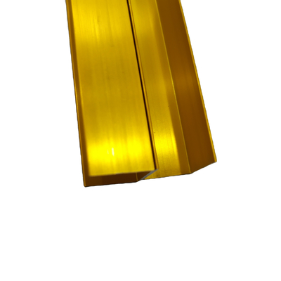 Profil d'aluminium personnalisé Profil de canal d'aluminium anodisant l'or avec température T5