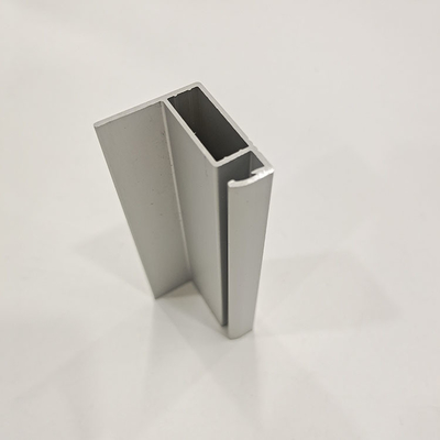 Traitement du décoiling pour les profilés pressés en alliage d'aluminium 6063 sur plaque de balcon